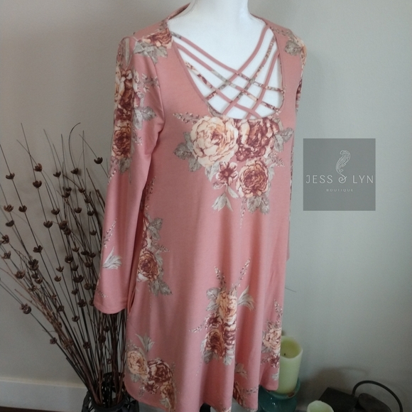 🆕Floral Swing Dress w/Pockets - Picture 5 of 16